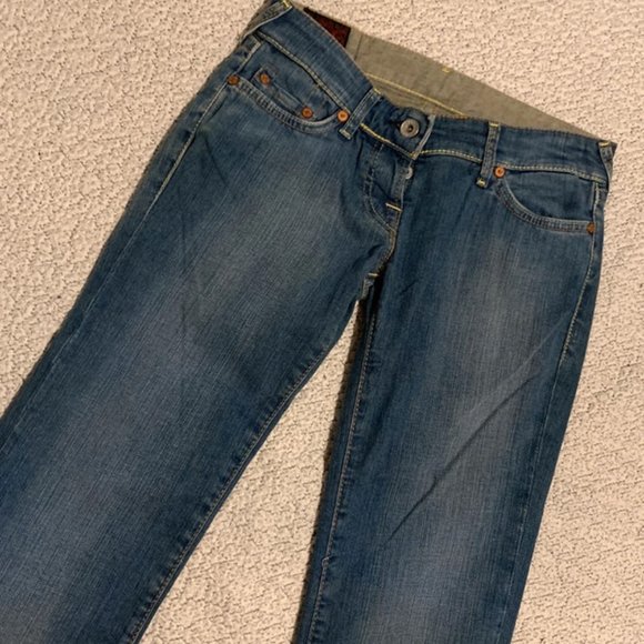 Evisu Jeans - Picture 3 of 10